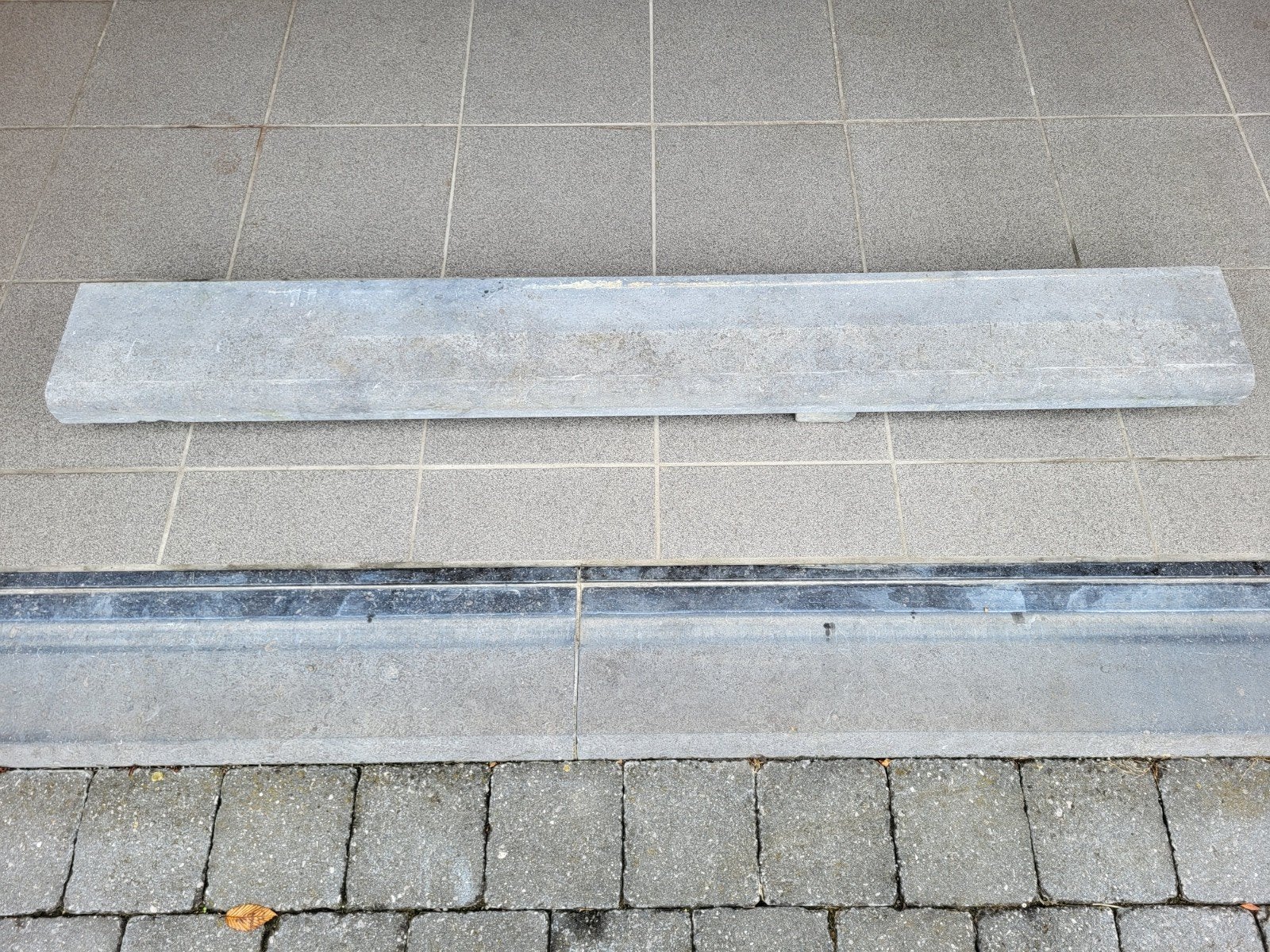 Garage dorpel arduin/blauwsteen, 100 à 150 cm, Rebords de fenêtre, Enlèvement, Utilisé