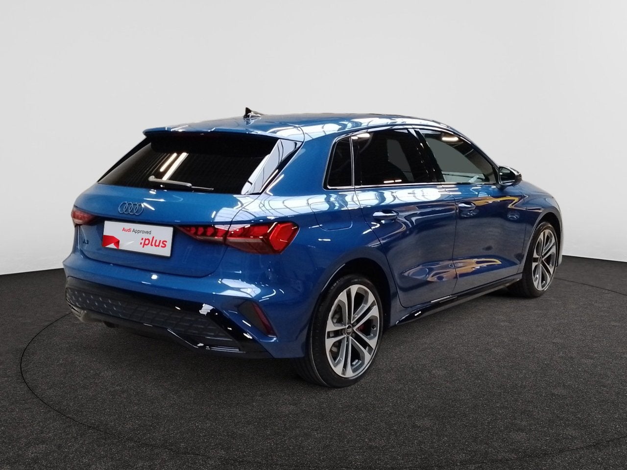 Audi A3 Sportback PHEV Competition 45 TFSI e  200 kW S troni, Auto's, Automaat, Blauw, Berline, Hybride Elektrisch/Benzine