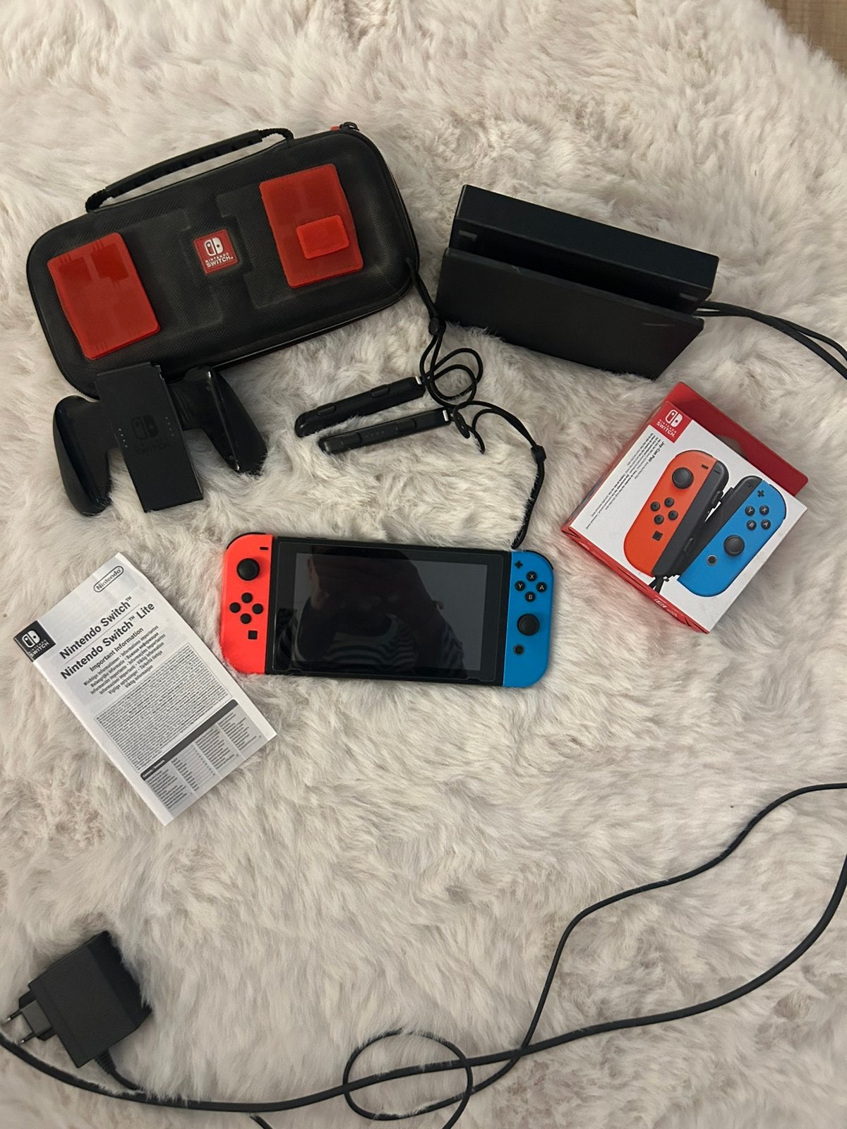 Nintendo-switch compleet, Verzenden, Zo goed als nieuw, Met 2 controllers, Switch Original