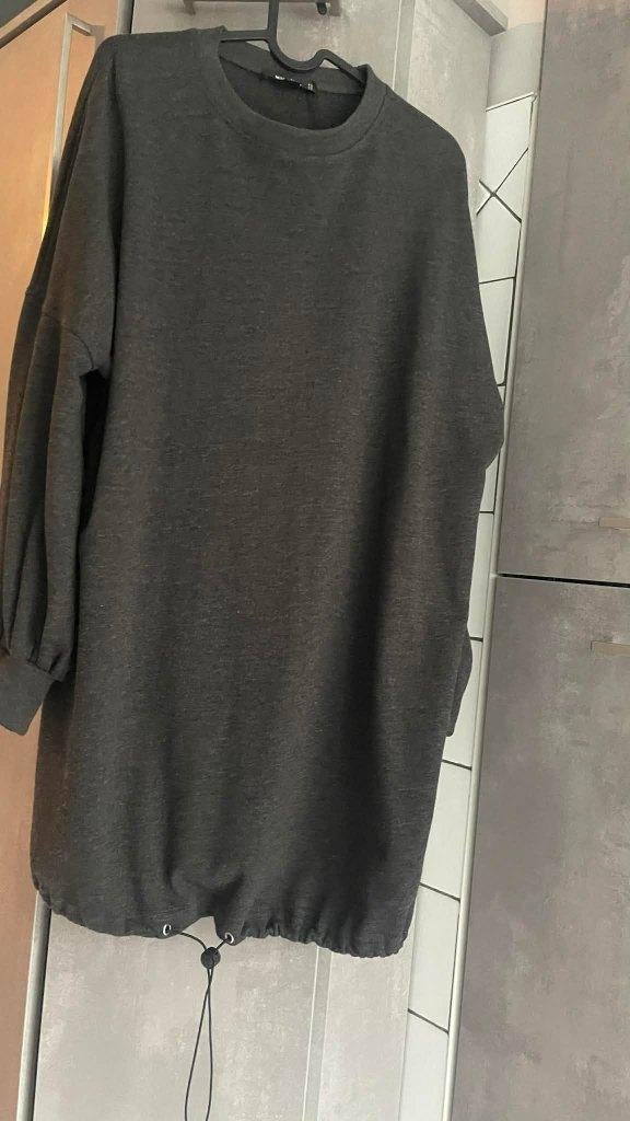 ROBE PULL gris S, Vêtements | Femmes, Robes, Enlèvement ou Envoi, Comme neuf, Taille 36 (S), Gris