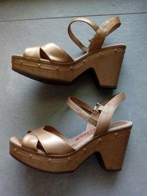 Sandalen - huidskleurig - hoge hak, Enlèvement ou Envoi, Autres couleurs, Porté, Weekend