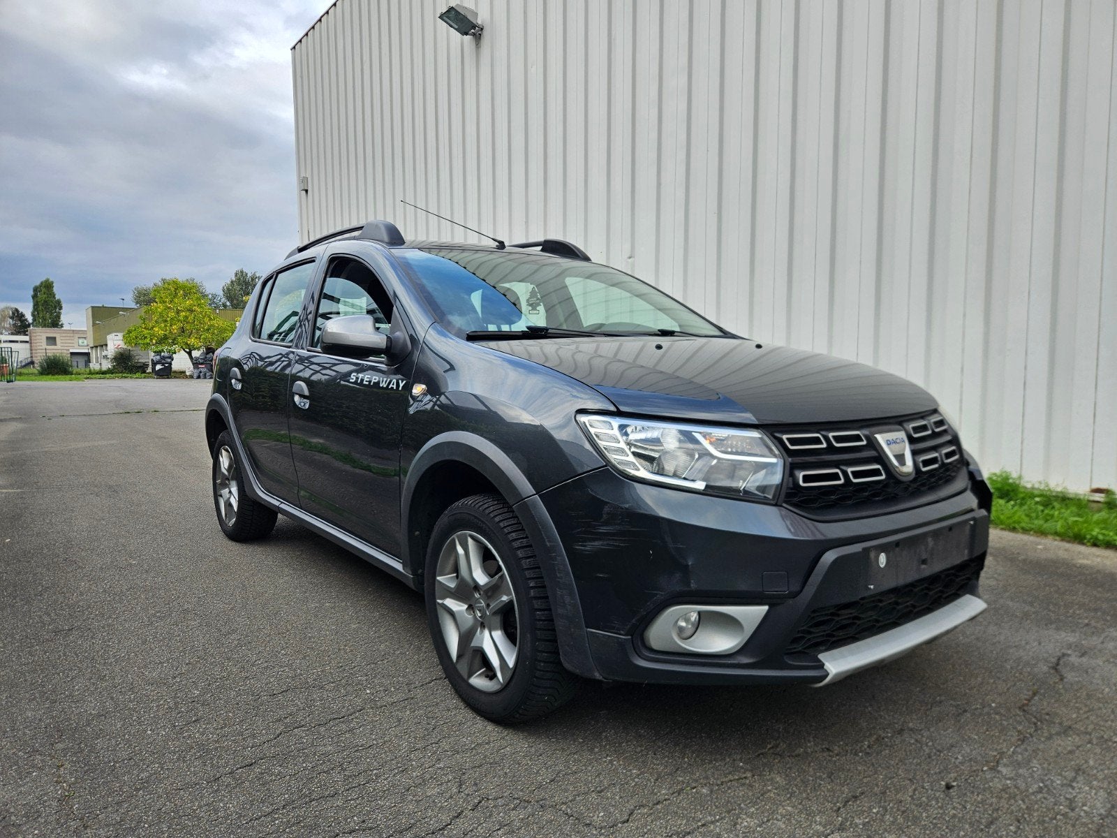 Dacia Sandero Stepway 0.9 TCe, Dacia, Argent ou Gris, 898 cm³, Boîte manuelle