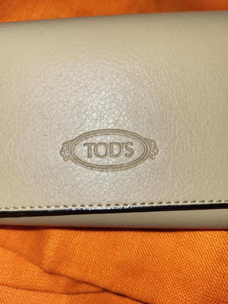 Tod s zonnebril met etui, Handtassen en Accessoires, Zonnebrillen en Brillen | Dames, Zonnebril, Bruin, Zo goed als nieuw, Ophalen