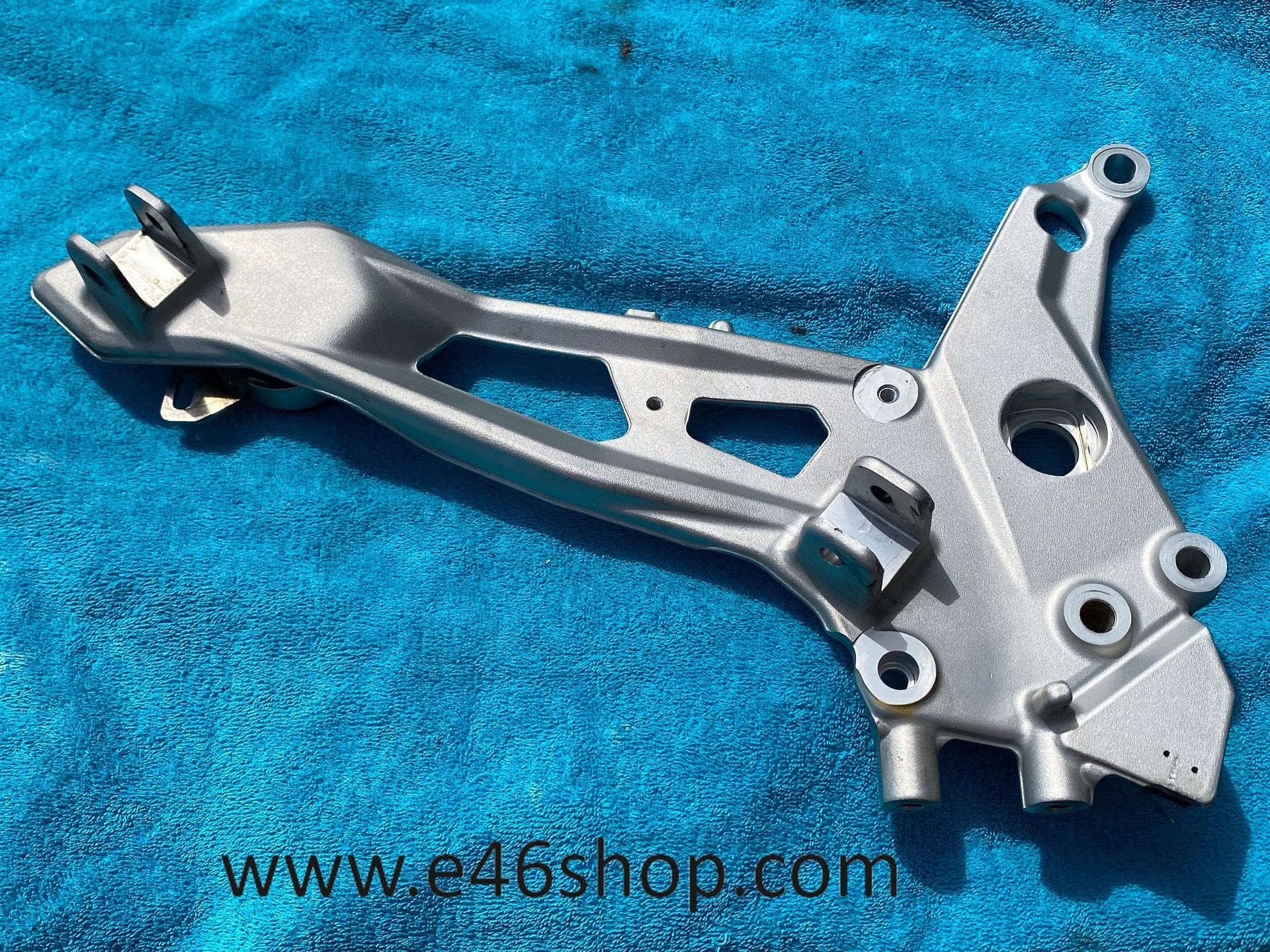 BMW F900R VOETSTEUN SCHETSPLAAT RECHTS OEM 8404012, -, Utilisé, -, -