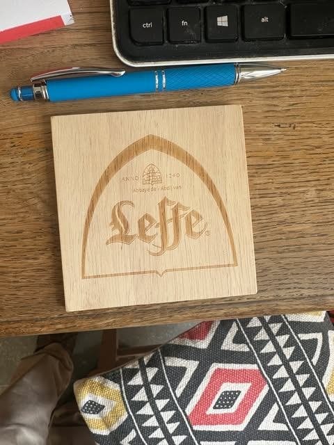 Petit bois publicitaire Leffe, Collections, Marques de bière, Enlèvement ou Envoi, Neuf, Panneau, Plaque ou Plaquette publicitaire