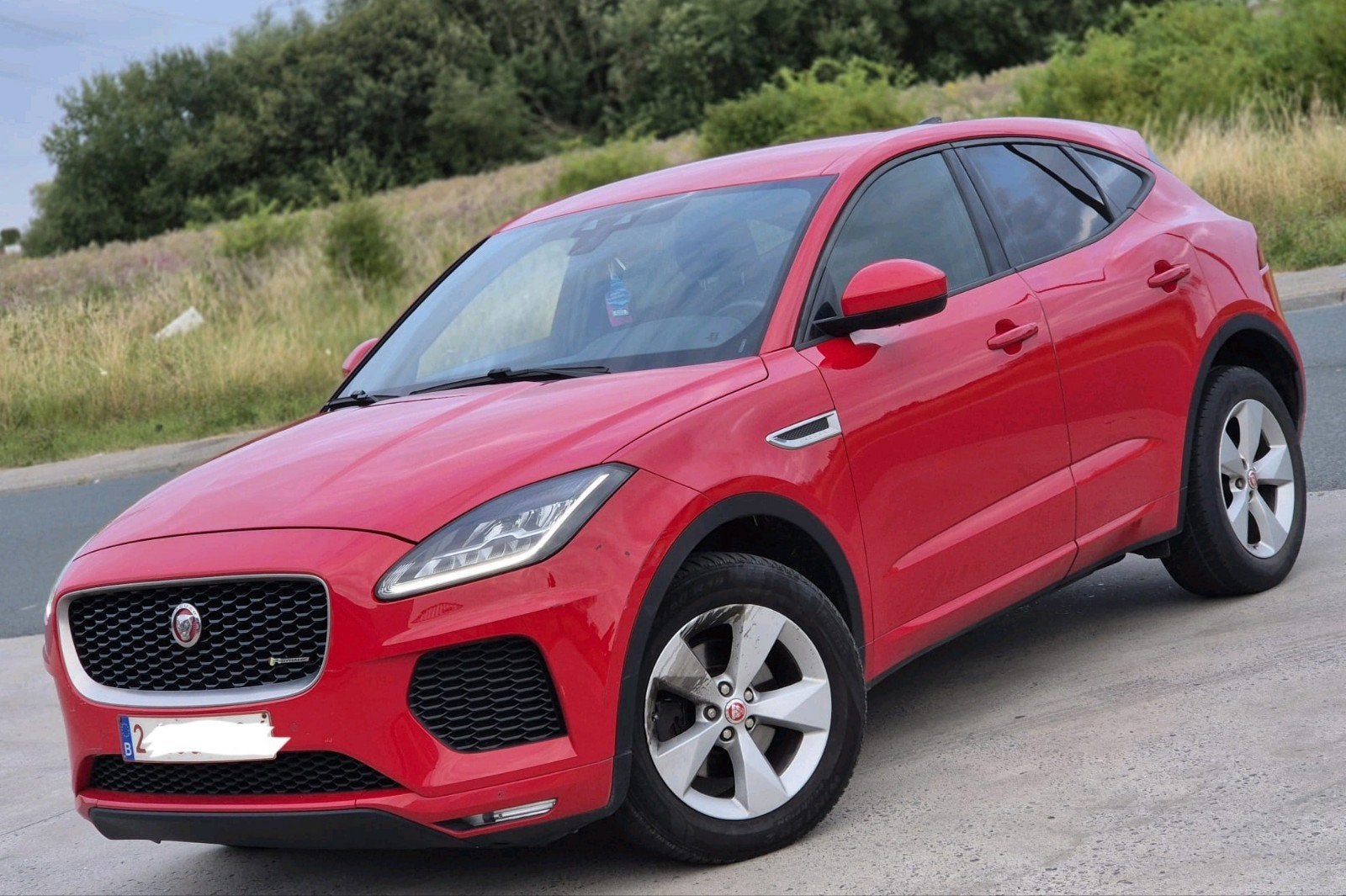 jaguar E-PACE R-Dyna AN2020. 220mkm boite auto 9500€, Auto's, Jaguar, Automaat, Leder, Particulier, SUV of Terreinwagen
