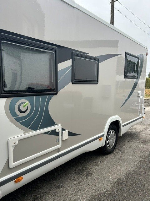 MOBILHOME chausson 758, Jusqu'à 4, Antidémarrage, Siège standard, Ford