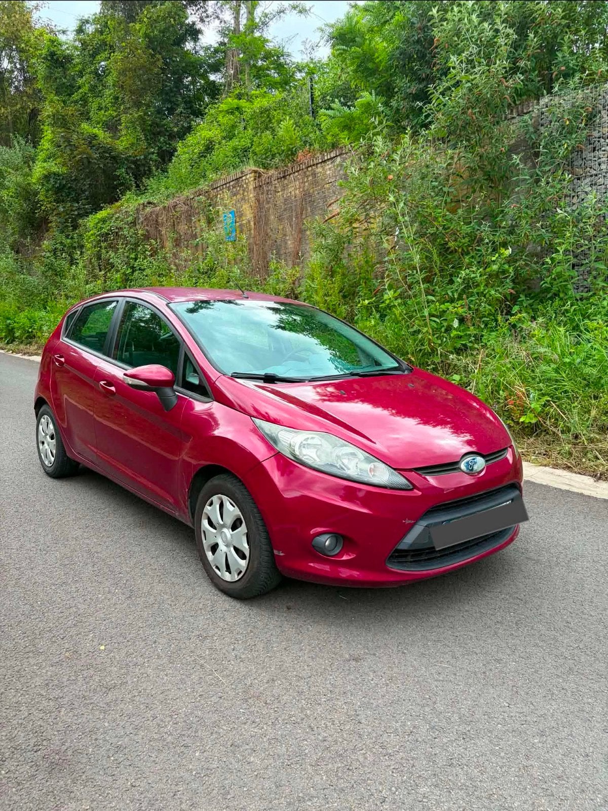Ford fiesta 1.6 Tdci prête à immatriculer, Auto's, Ford, Stof, 1600 cc, Bedrijf, Fiësta