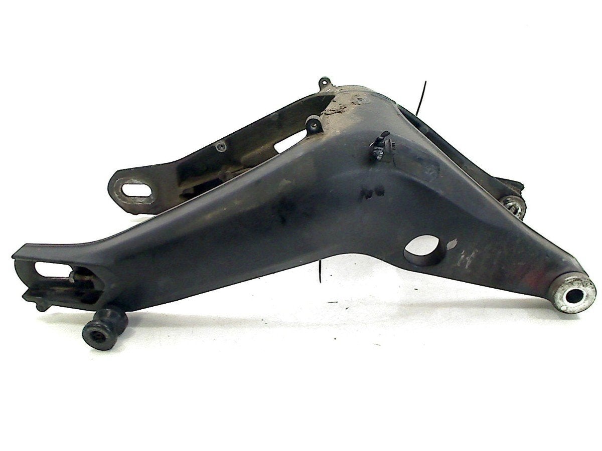 BRAS OSCILLANT Yamaha MT 09 2014-2017 (01-2014/12-2017), Motos, Dhr. S. di Majo, Utilisé, Info@cama-motorparts.nl, P.J. Troelstraweg 8 8
3144 CX  MAASSLUIS, NL
