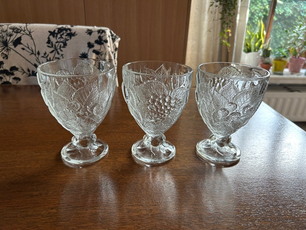 3 prachtige, retro wijnglazen - sterk glas, Verzamelen, Glas en Drinkglazen, Ophalen of Verzenden, Nieuw