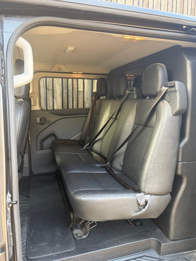 Ford Transit Custom L2 2.0D 170PK dubbele cabine, Auto's, Zwart, Leder, Diesel, Overige carrosserie
