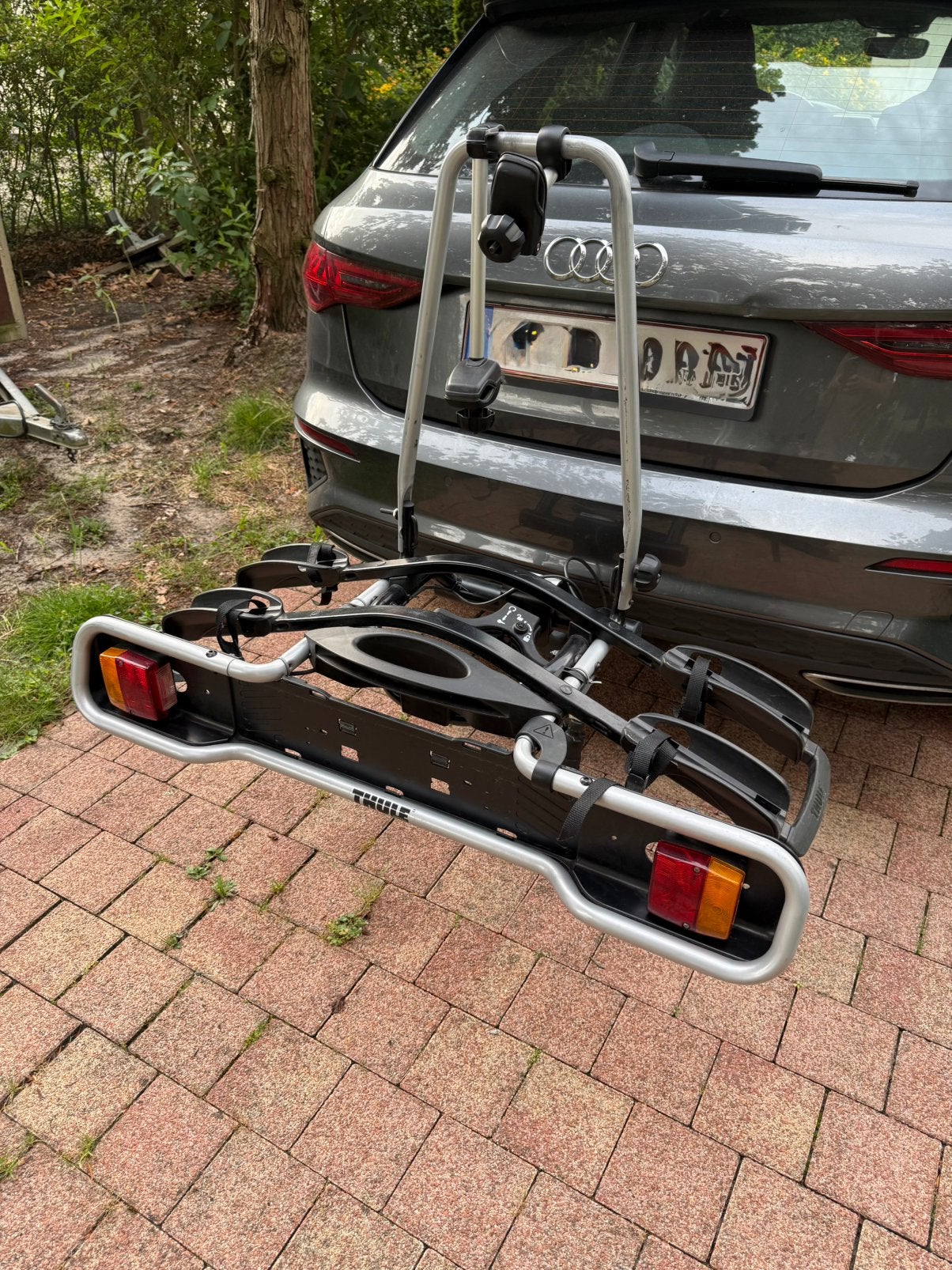 Thule fietsenrek, Ophalen, 2 fietsen, Zo goed als nieuw
