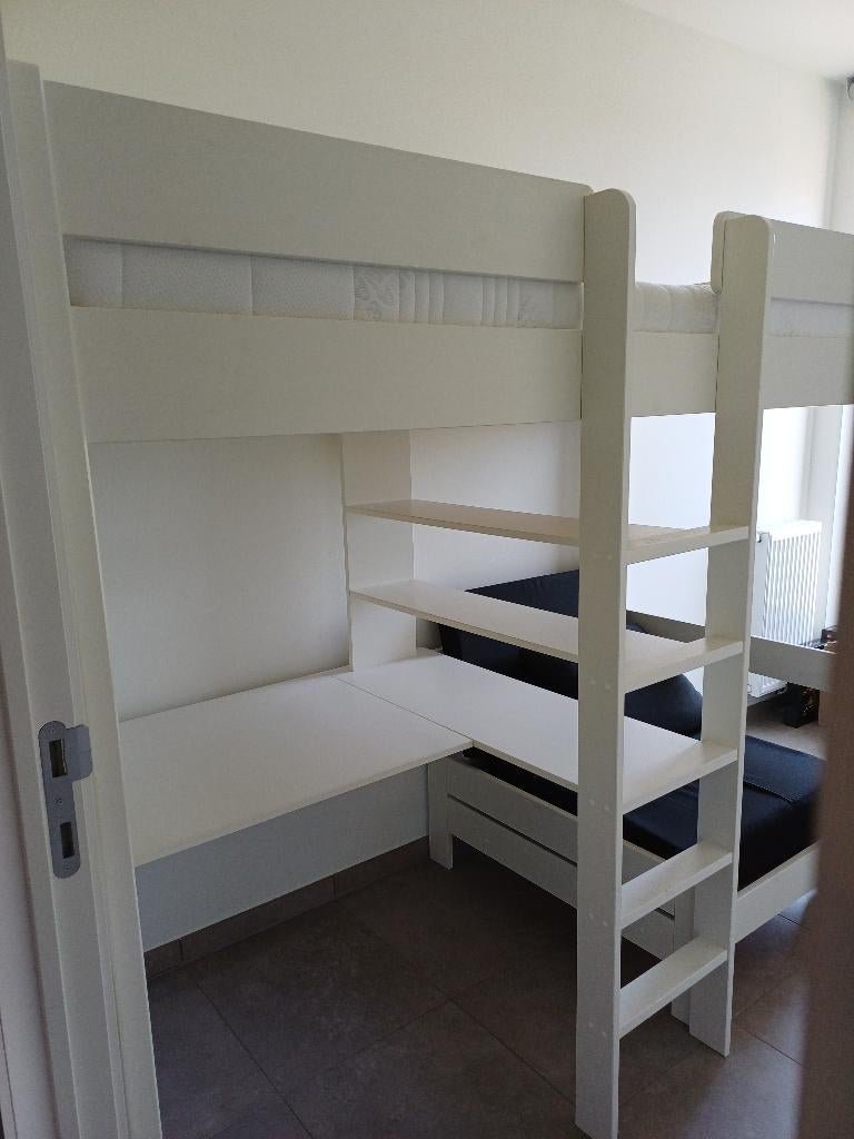 hoogslaper wit met matras en bureau en zetelbed, Enlèvement, Utilisé, Lit mezzanine