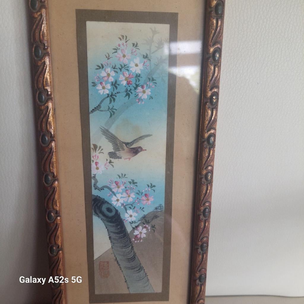 Timbre signé représentant une peinture japonaise ou chinoise, Enlèvement