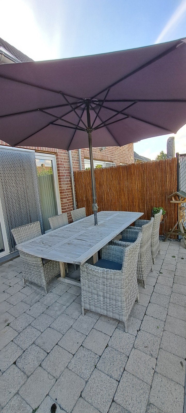 Teaken tuintafel met 6 wickerstoelen en parasol, Tuin en Terras, Ophalen
