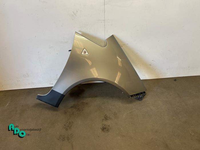 Aile avant droite d'un Mitsubishi Colt (Colt 04-) (53H), -, 3 mois de garantie, Utilisé, Mitsubishi