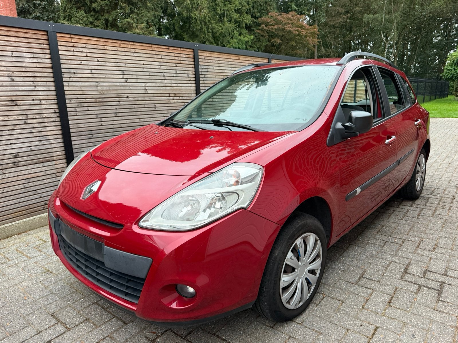 RENAULT CLIO GRANDTOUR /1.2 ESSENCE/TOMTOM/109 000 km, Autos, Rouge, Achat, Particulier, Essence