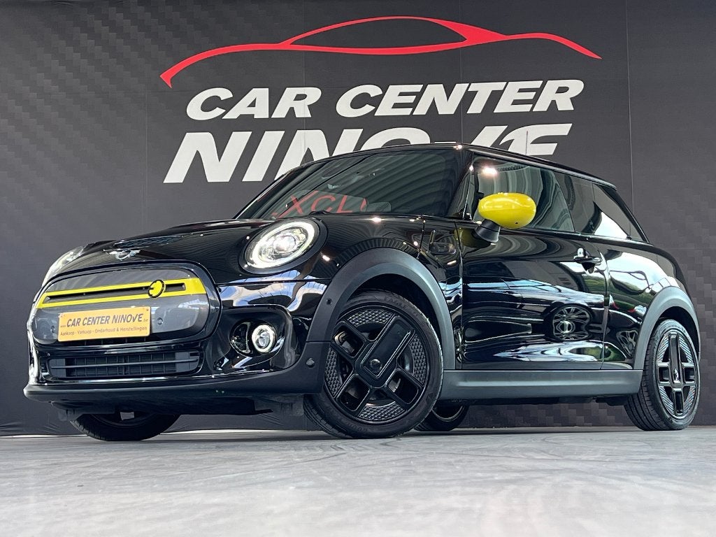 MINI Cooper SE 28.9 kWh * Camera * PDC * Apple CarPlay, Auto's, Mini, 4 zetels, Lane Keeping Assist, Leder, Onderhoudsboekje