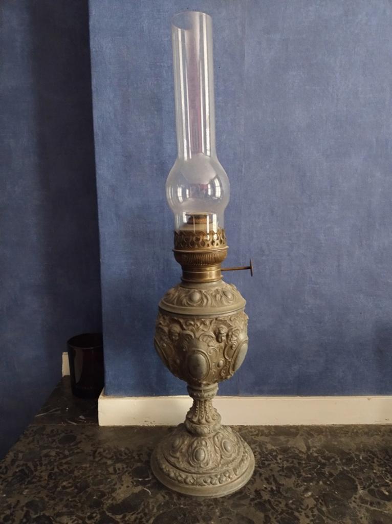 Decoratieve antieke petroleumlamp, Antiek en Kunst, Ophalen