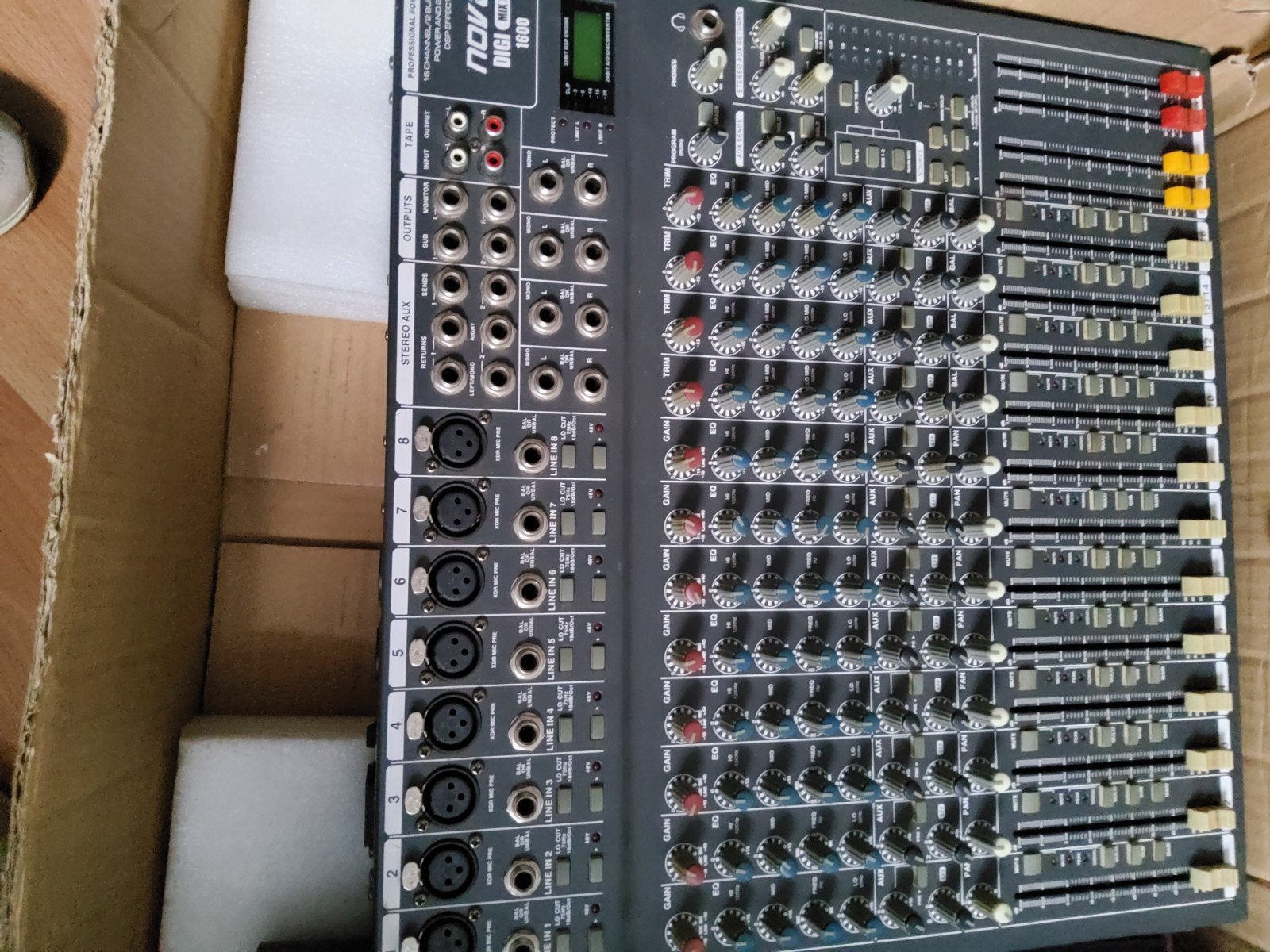 mengpaneel  nova digi 1688, Muziek en Instrumenten, Ophalen of Verzenden