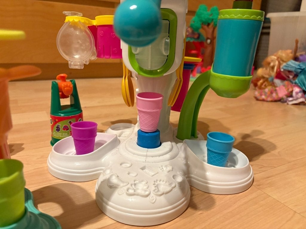 Play-Doh Plasticine ijsmachine + clown + pizza + diversen, Ophalen of Verzenden, Gebruikt, Knutselen