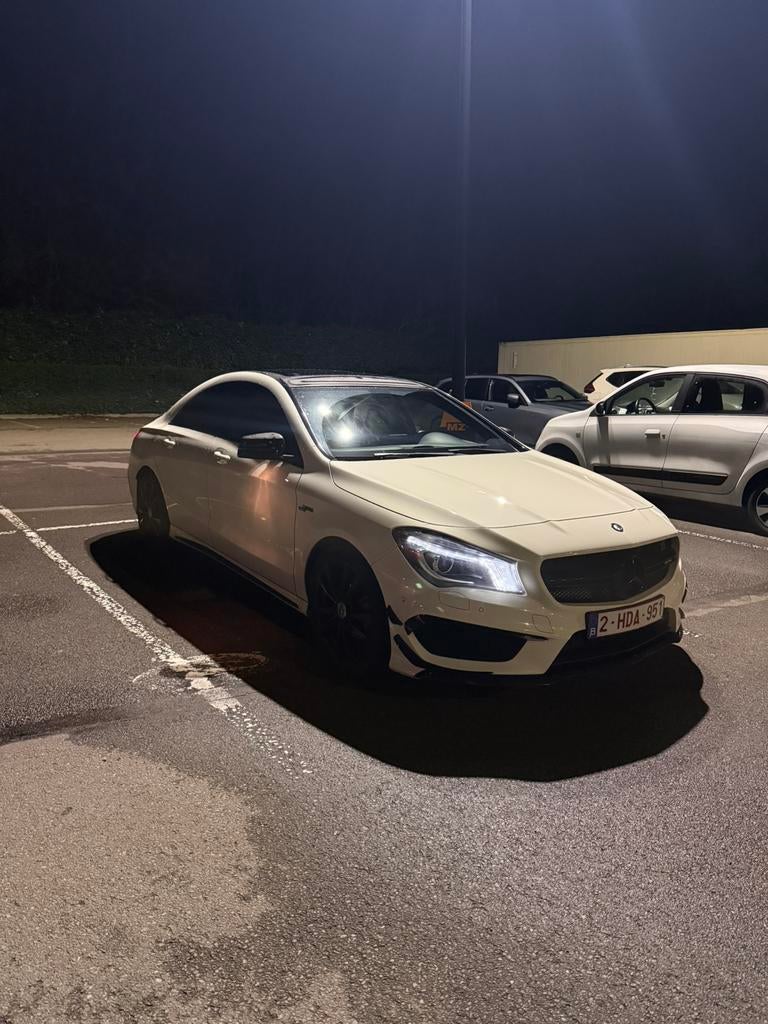 Série Mercedes CLA 180 AMG, Autos, Mercedes-Benz, Particulier, CLA, ABS, Caméra de recul, Phares directionnels, Régulateur de distance