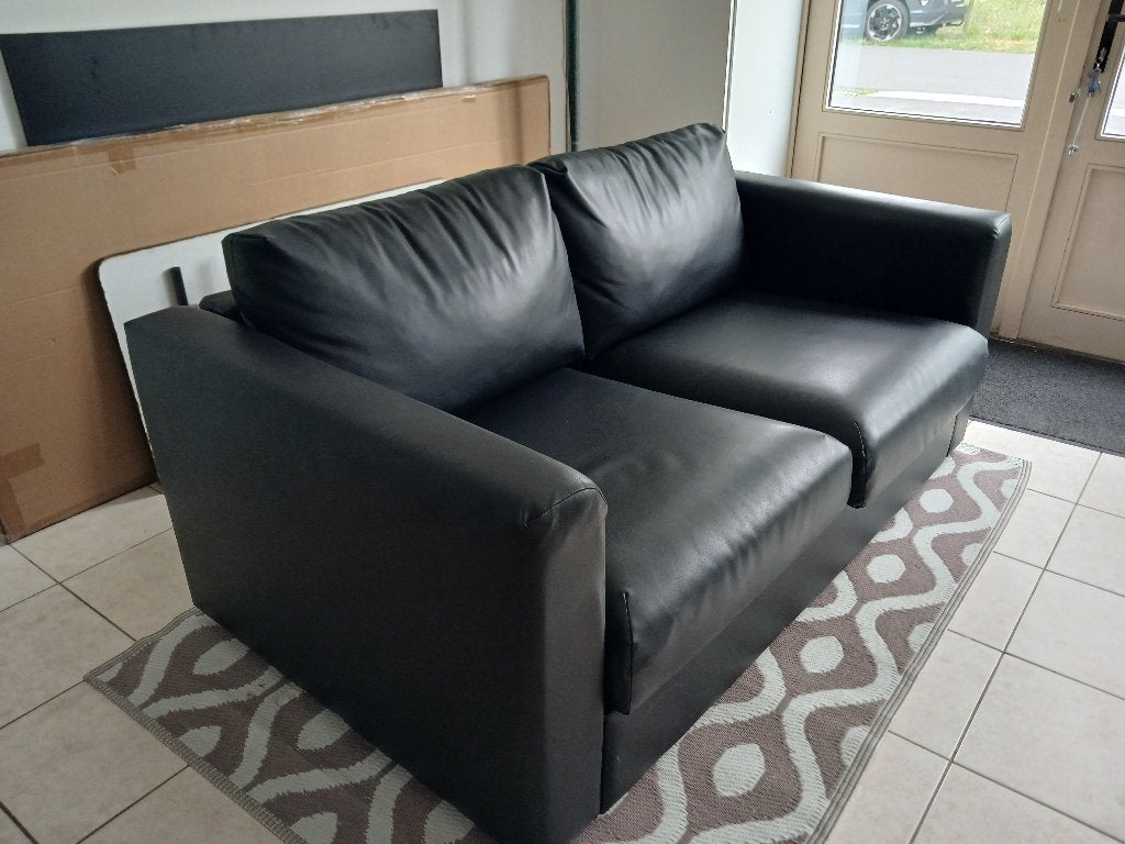 Canapé biplace en cuir noir (Vimle) par Ikea, Maison & Meubles, Enlèvement, Comme neuf, Cuir, 170 cm × 93 cm