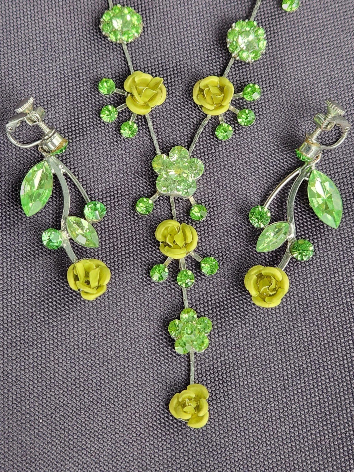 Parure COLLIER + Boucles d'oreilles CLIP, Bijoux, Sacs & Beauté, Enlèvement, Vert