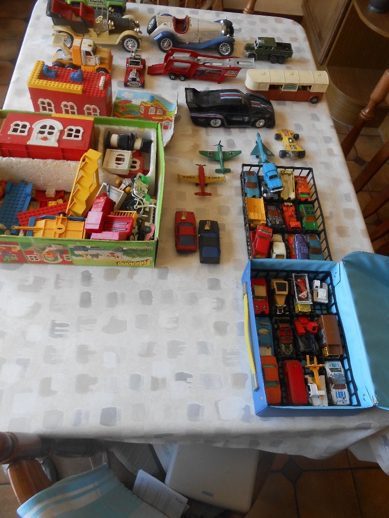 Lot oude autootjes en oude Lego, Kinderen en Baby's, Speelgoed |Speelgoedvoertuigen, Ophalen, Gebruikt