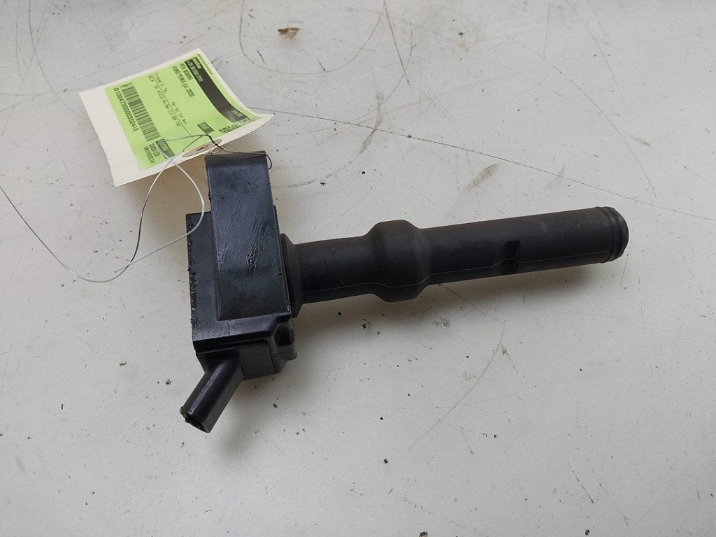 PEN BOBINE Ford Puma (01-2019/-) (|2207496|H6BG12A366AA|), Auto-onderdelen, Gebruikt, Henry-Ford-Straße  1
50735  Köln, DE, Ford-Werke GmbH