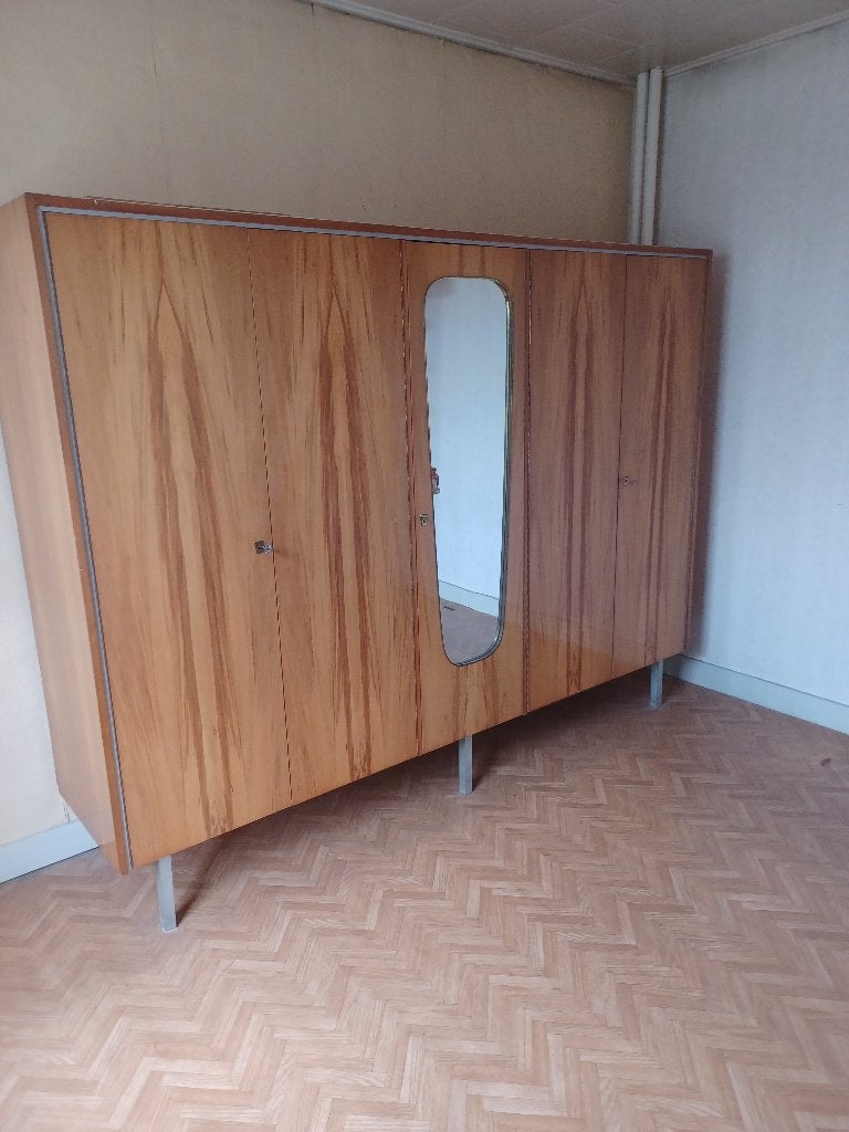 grote oude kleerkast 230x50x190, Ophalen, Met deur(en), Gebruikt, Vintage