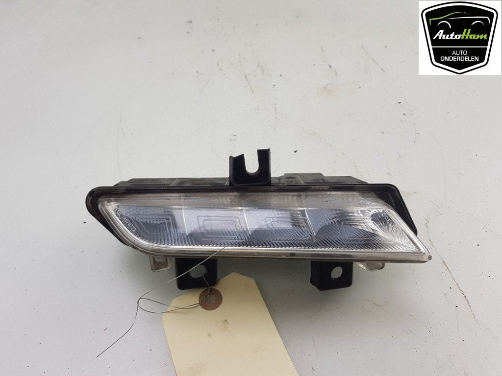 DAGRIJVERLICHTING RECHTS Renault Clio IV (5R) (|26600041R|), Gebruikt, Renault, Valeo, 100, rue de Courcelles
75017  Paris, FR