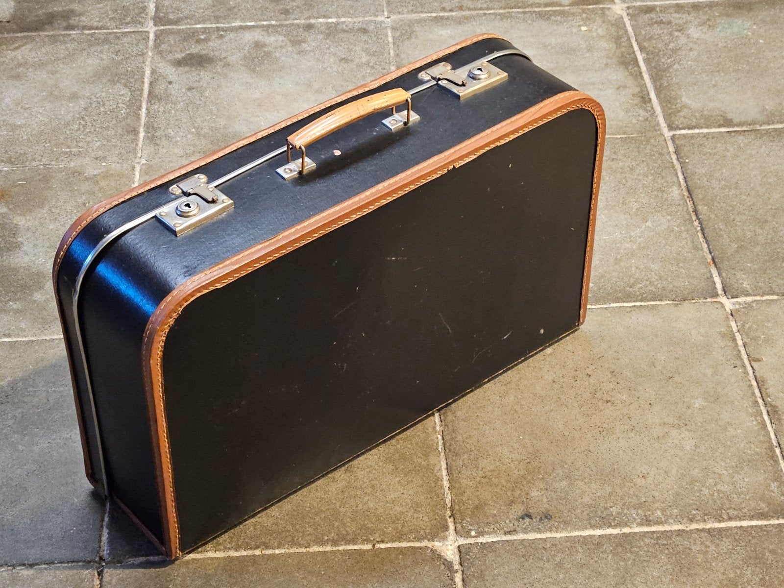 Jolie petite valise ancienne, Antiquités & Art, Enlèvement