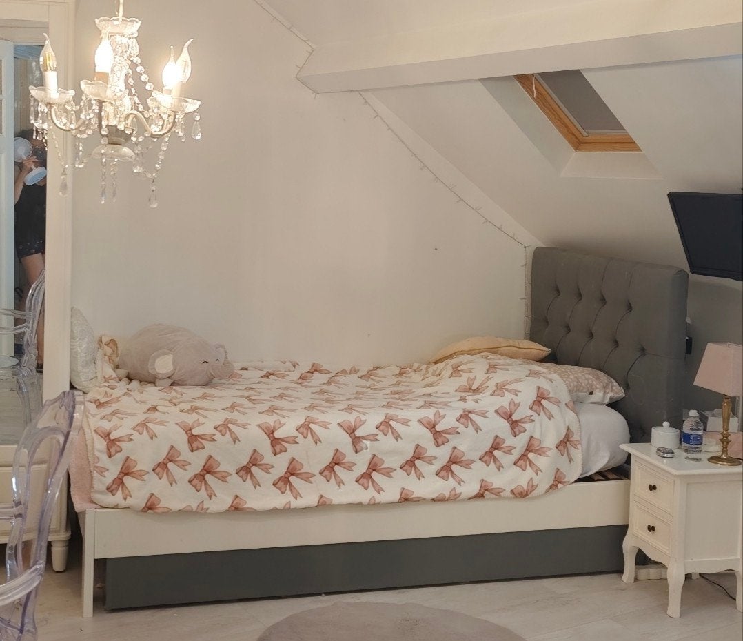 Eenpersoons bed met schuiflade onder, Huis en Inrichting, Slaapkamer | Bedden, Ophalen, Eenpersoons