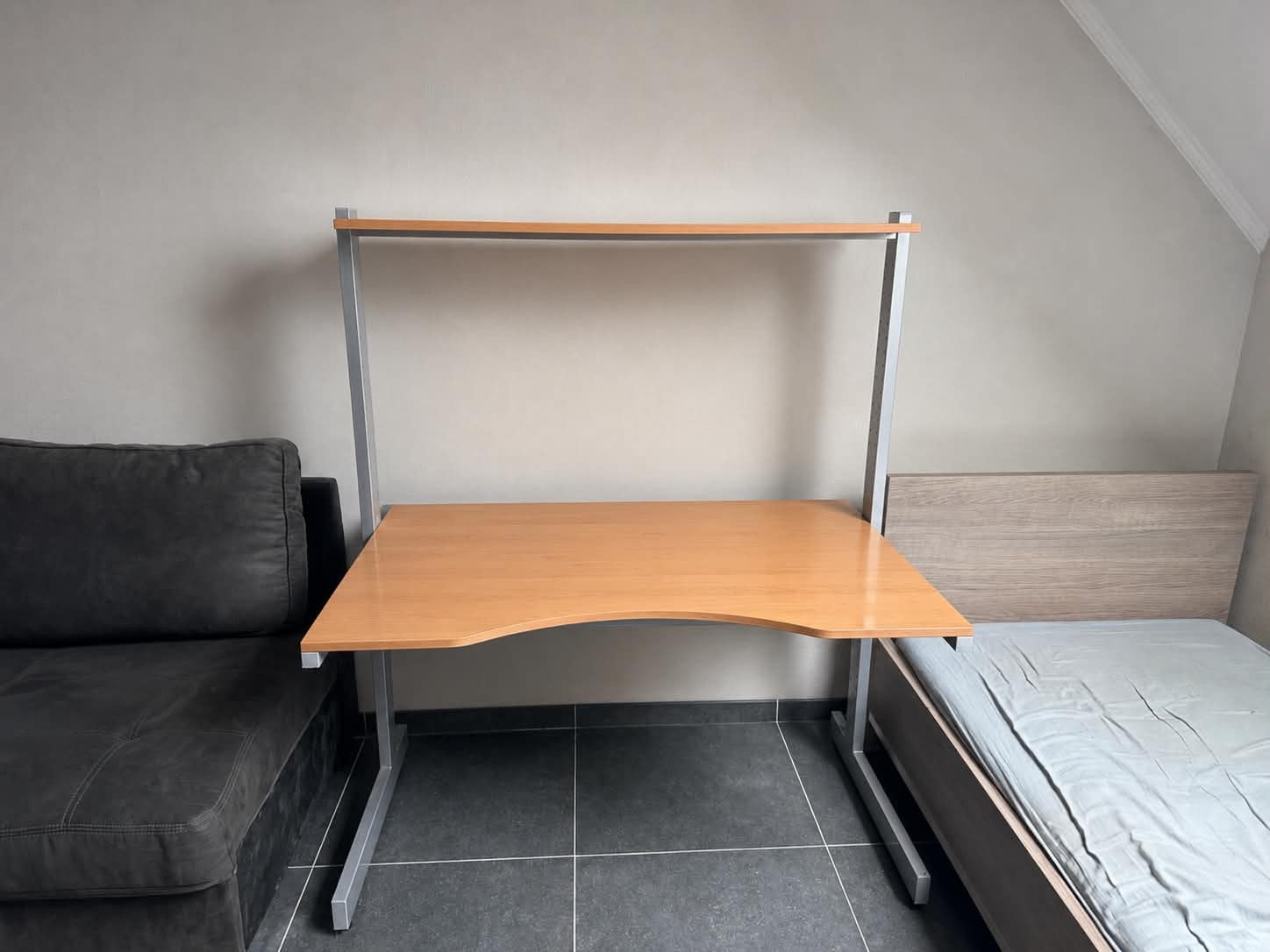 Bureau, Ophalen, Zo goed als nieuw, Meerkleurig, Hout