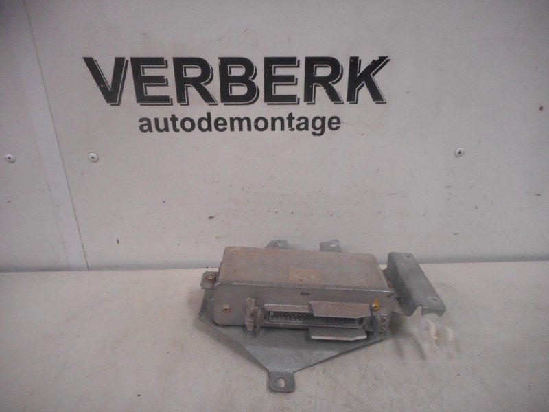 COMPUTER ABS Audi 100 Avant Quattro (C4) (4AO907379), Robert Bosch AG, Gebruikt, Audi, Robert-Bosch-Allee 1
74232  Abstatt, DE