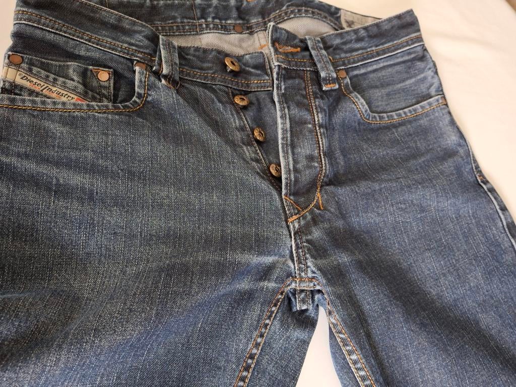 3 jeansbroeken Diesel maat 28, Kleding | Heren, Spijkerbroeken en Jeans, Ophalen of Verzenden