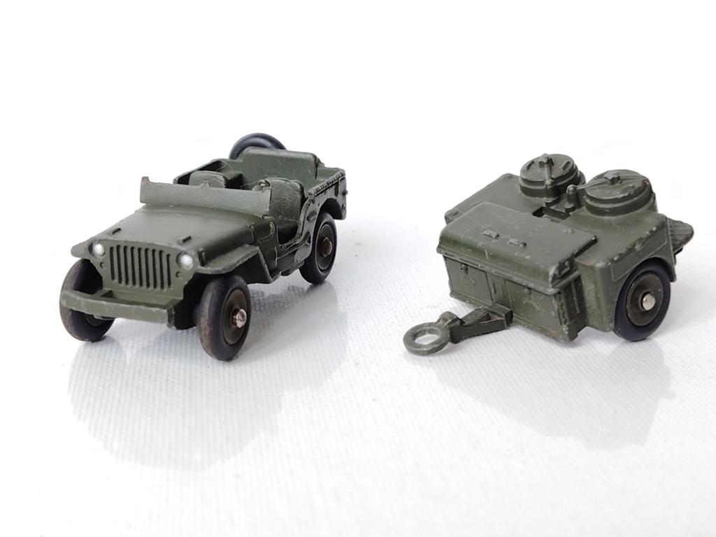 Dinky Toys Jeep + Cuisine Made in France, Enlèvement ou Envoi, Dinky Toys