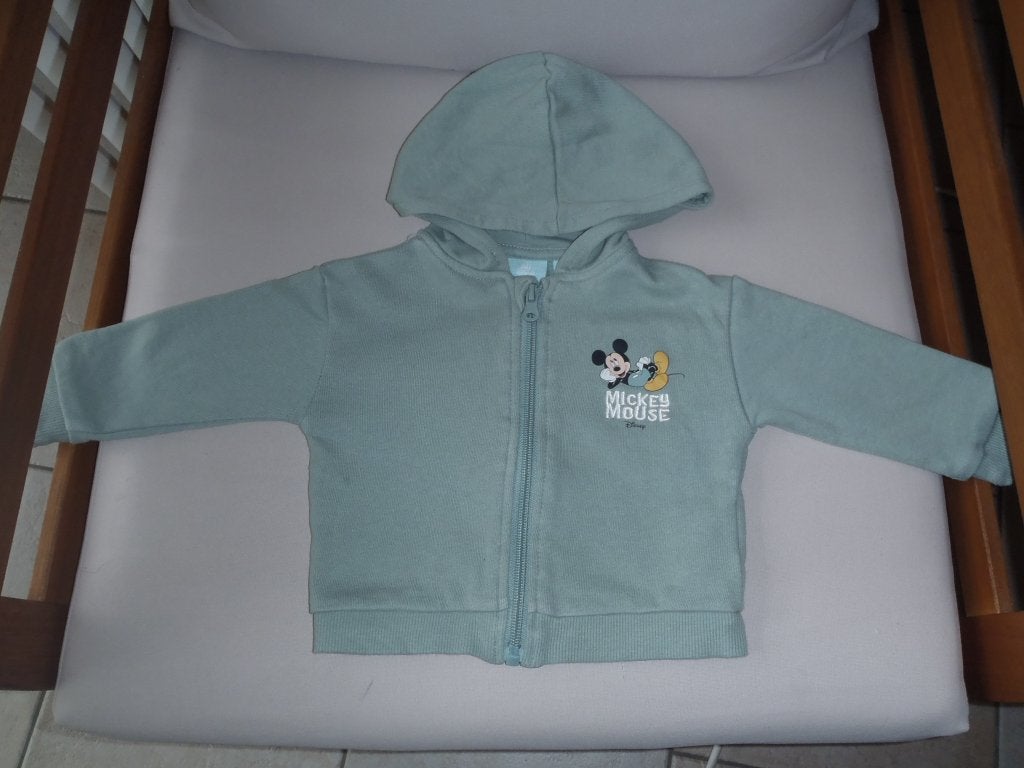 gilet taille 74 - Disney, Enfants & Bébés, Enlèvement ou Envoi, Comme neuf, Garçon, Pull ou Veste