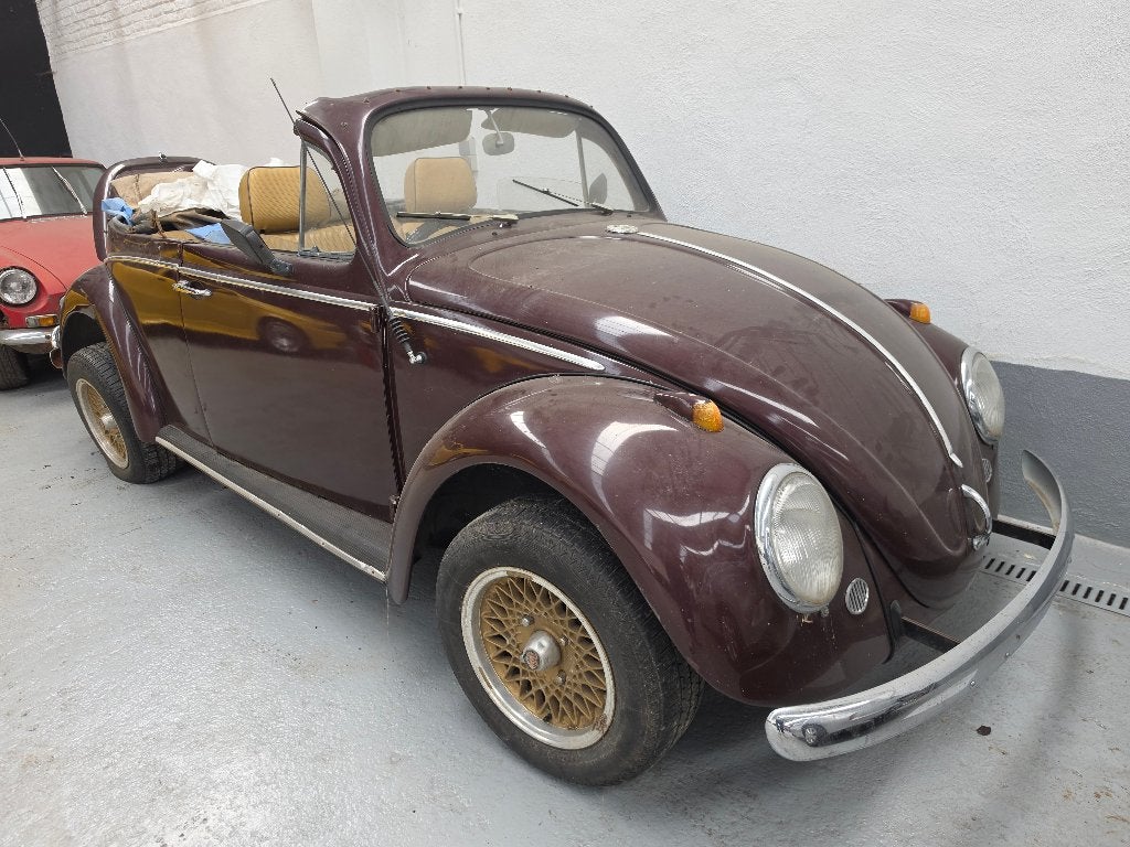 Volkswagen Beetle Cabrio wordt gerestaureerd, Auto's, Volkswagen, 4 zetels, Achterwielaandrijving, Handgeschakeld, Particulier