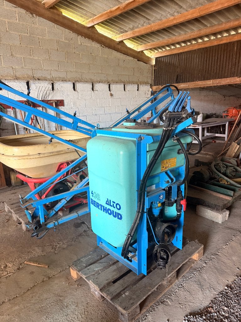 Berthoud 400 sproeimachine, Ophalen