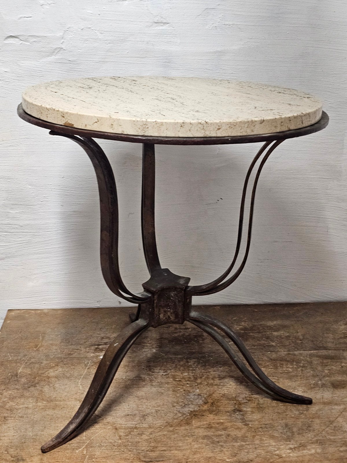 Vintage Art Deco tafeltje
Afmetingen diameter 50 cm hoogte 5, Ophalen