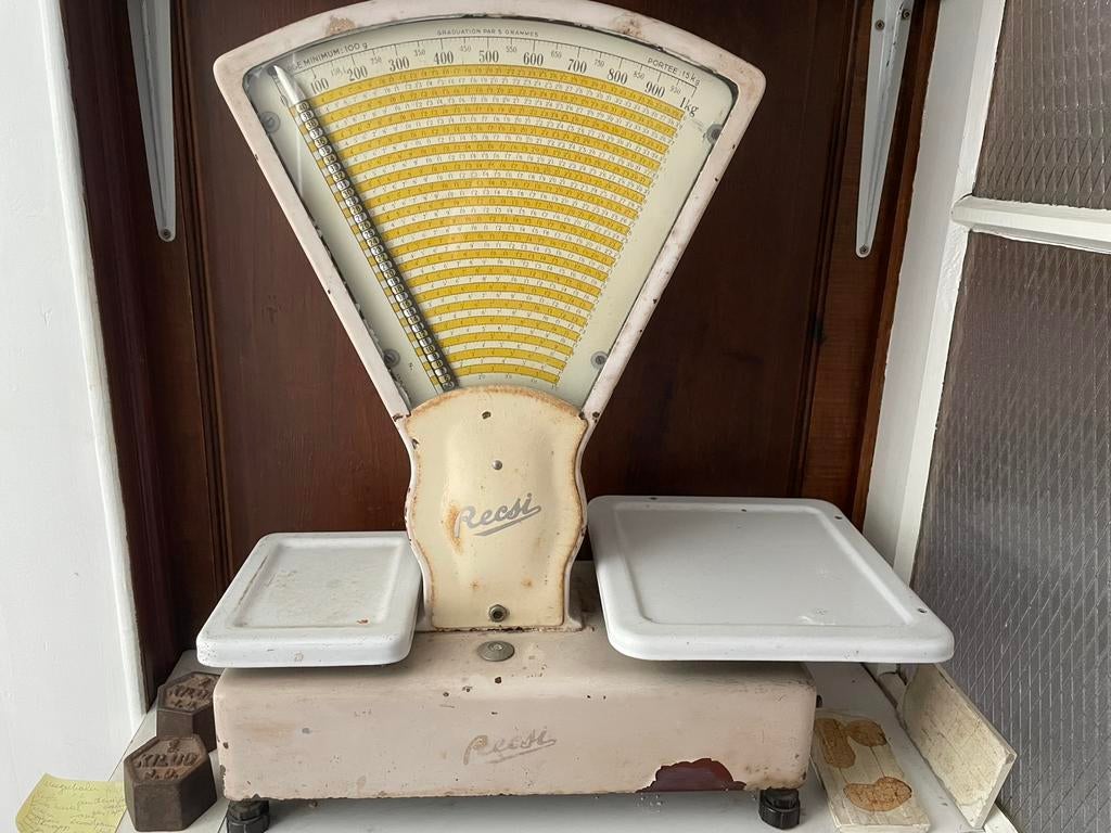 Oude weegschaal, Elektronische apparatuur, Weegschalen, Ophalen, Gebruikt