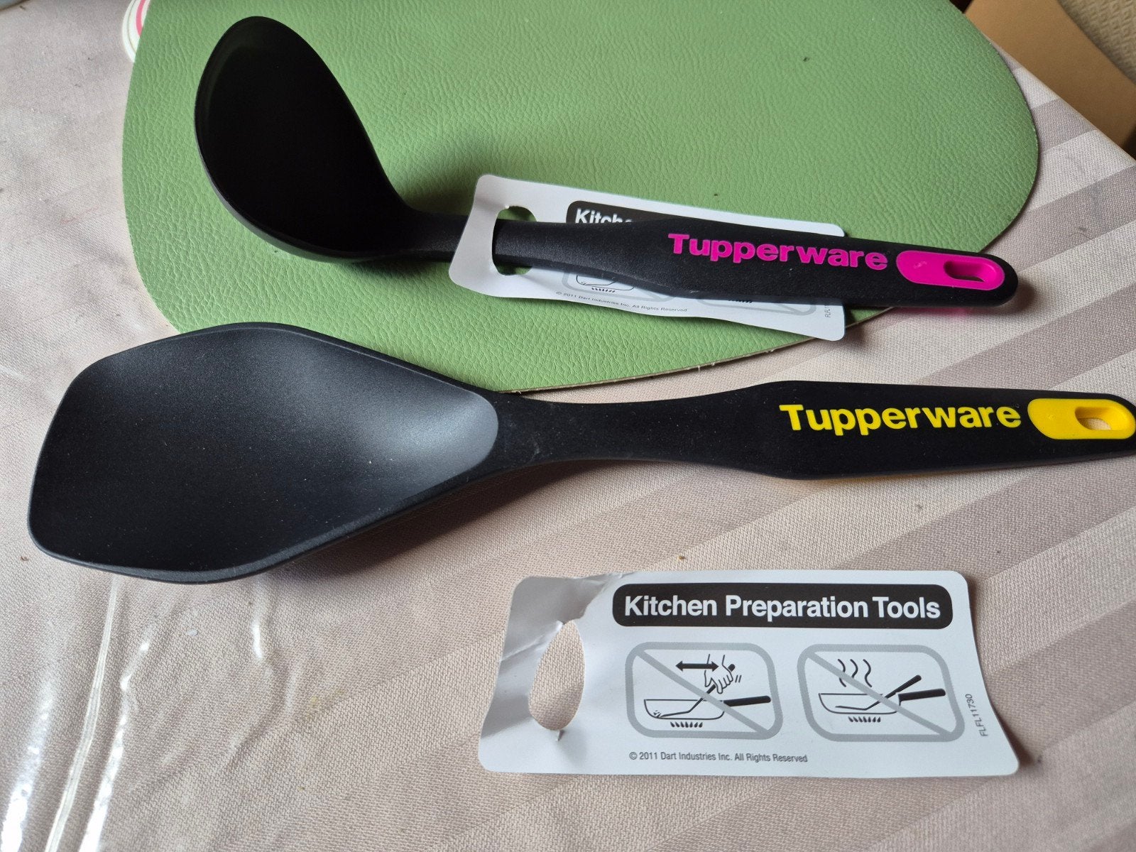 Tupperware, Ophalen