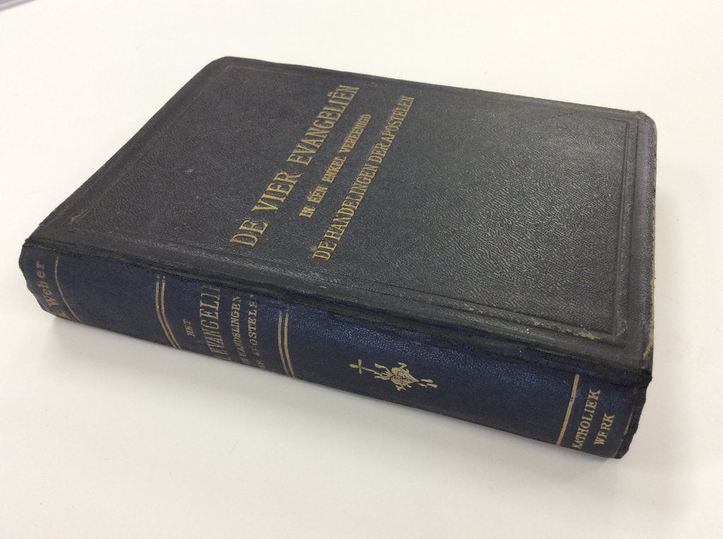 Religieus boek "De Vier Evangeliën", Antiquités & Art, Enlèvement ou Envoi