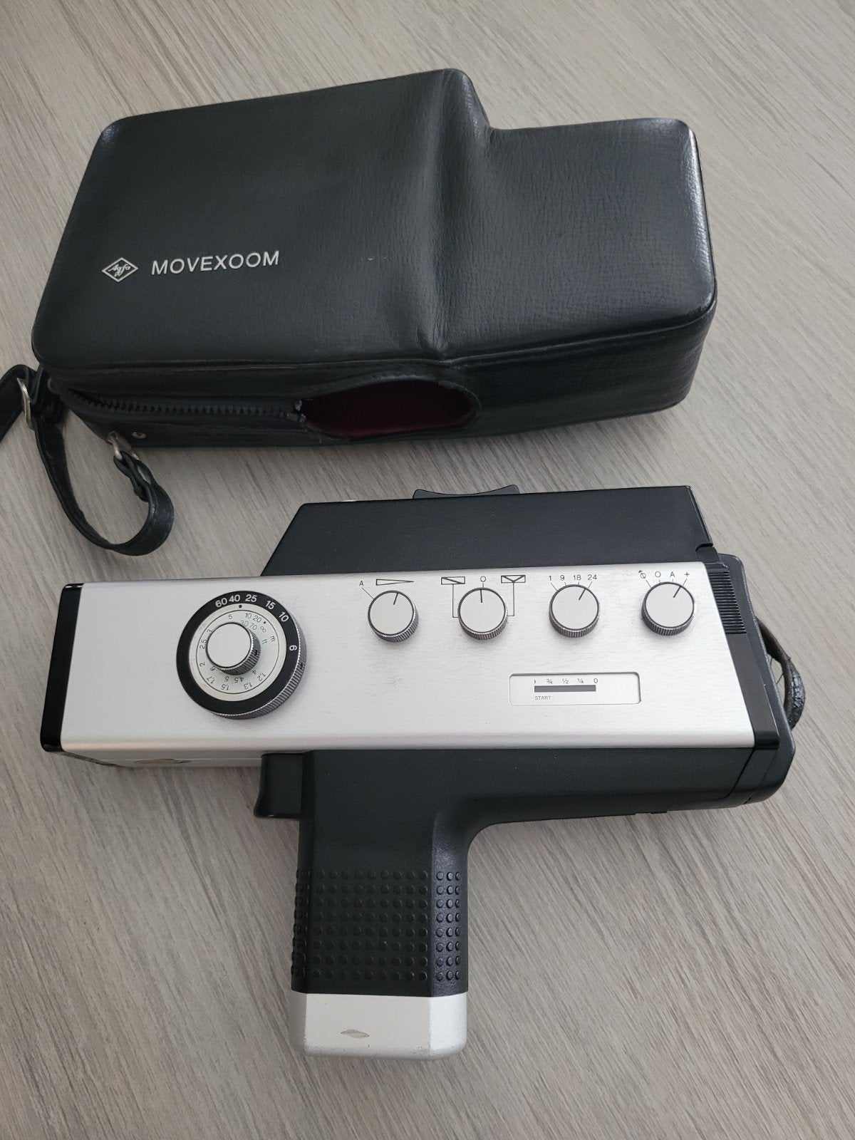 Agfa movexoom super 8 camera, Audio, Tv en Foto, Videocamera's Analoog, Ophalen of Verzenden, Camera