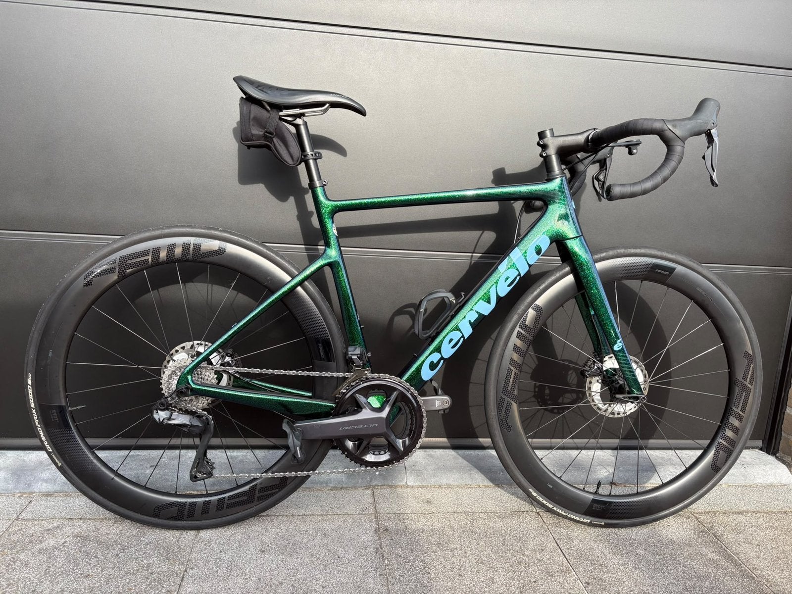 Cervélo Caledonia maat 54 – Ultegra Di2 – FFWD Carbon wielen, Ophalen, Zo goed als nieuw, Schijfrem