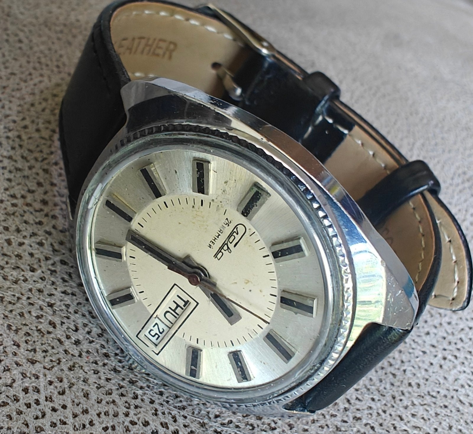 Vintage horloge, Leer