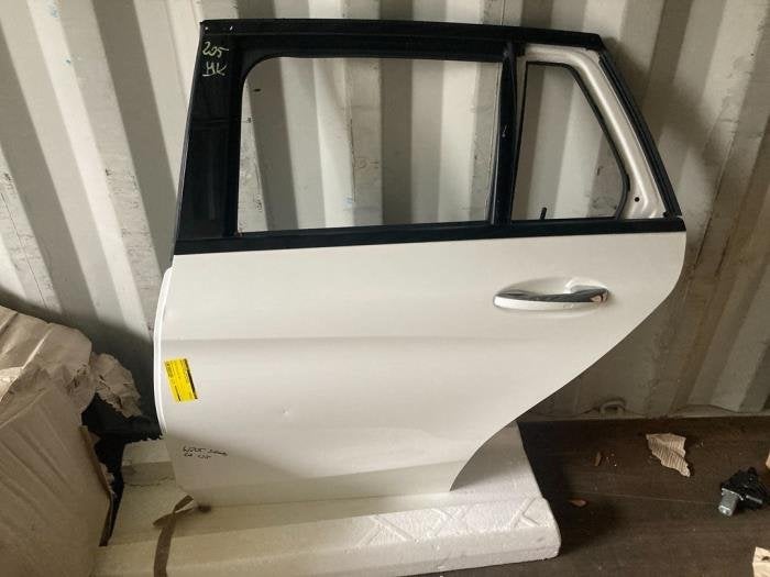 Portière 4portes arrière gauche d'un Mercedes C-Klasse (14, 3 mois de garantie, Utilisé, Porte, -