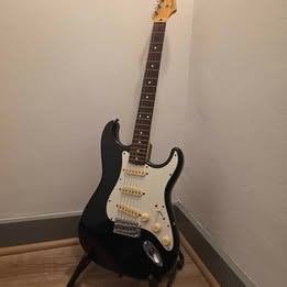 Fender Stratocaster "Made in Japan" (1994-1995) – FujiGen, Ophalen, Gebruikt, Solid body, Fender